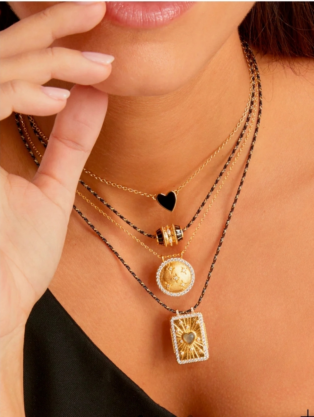 $138 Mayamar NECKLACE - LABRADORITE HEART BOHEME 24k Gold Plated